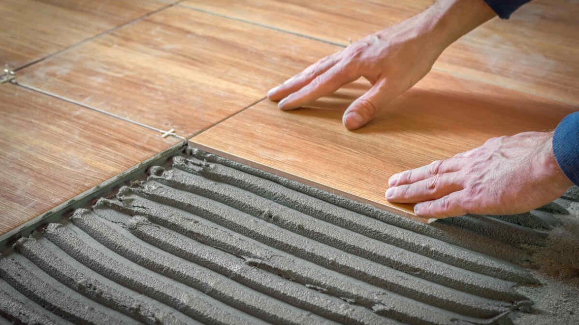 6 étapes à suivre pour réussir la pose du carrelage en marbre