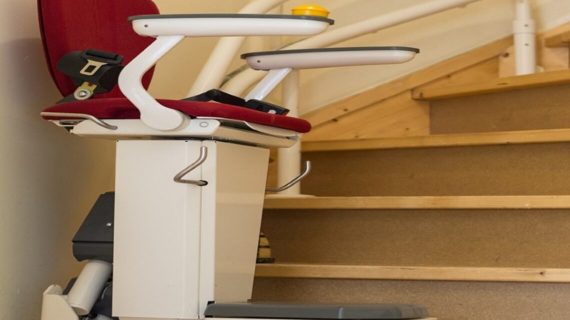 Questions fréquemment posées sur l'installation d'un monte-escalier pour handicapés