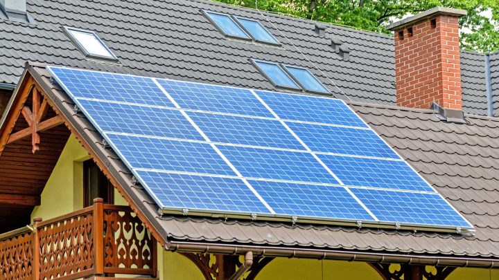panneaux solaires toitures