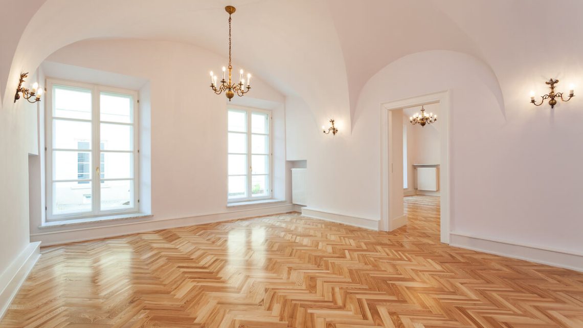 Restaurez la beauté de votre parquet avec des techniques de rénovation éprouvées