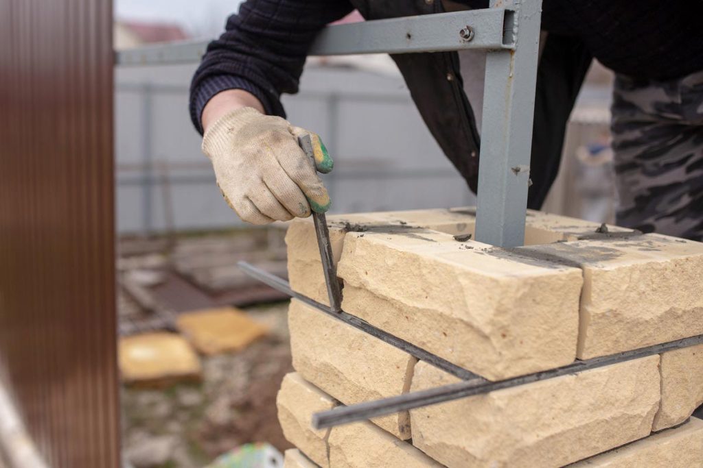 Quel est le coût moyen de l'installation de pierres de parement ?