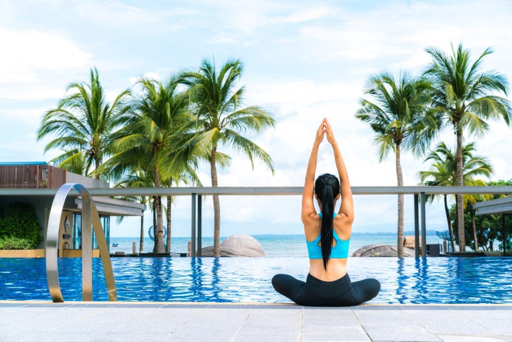 Comment profiter des avantages esthétiques d'une piscine à débordement ?