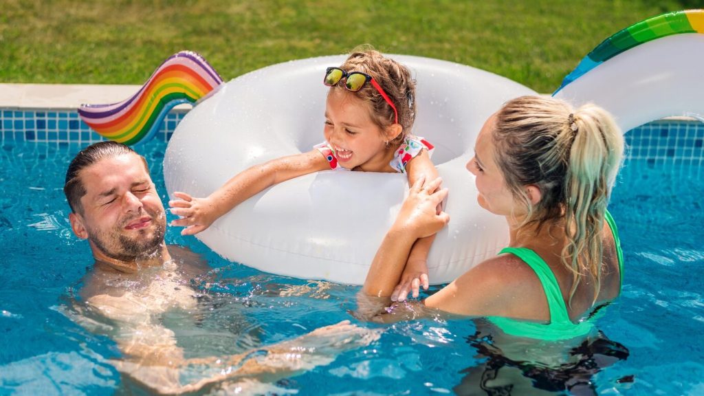 Piscine : comment assurer la sécurité de votre famille ?