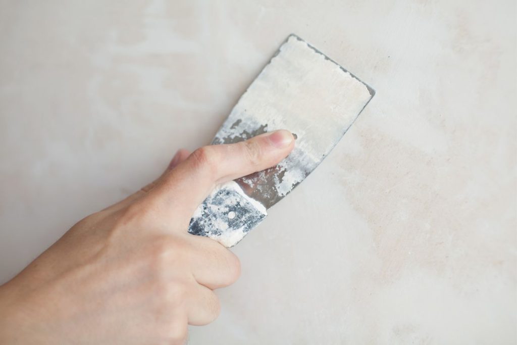 16-10 Astuces pour Préparer Efficacement la Surface Avant de Carreler