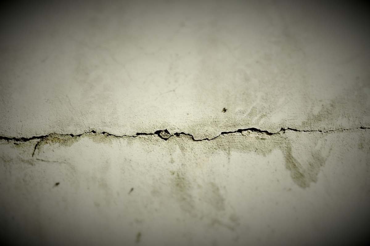 fissures dans les murs