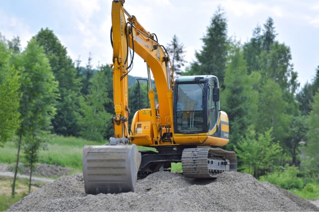 Mini excavation pour les petits espaces : comment maximiser l’utilisation de votre équipement